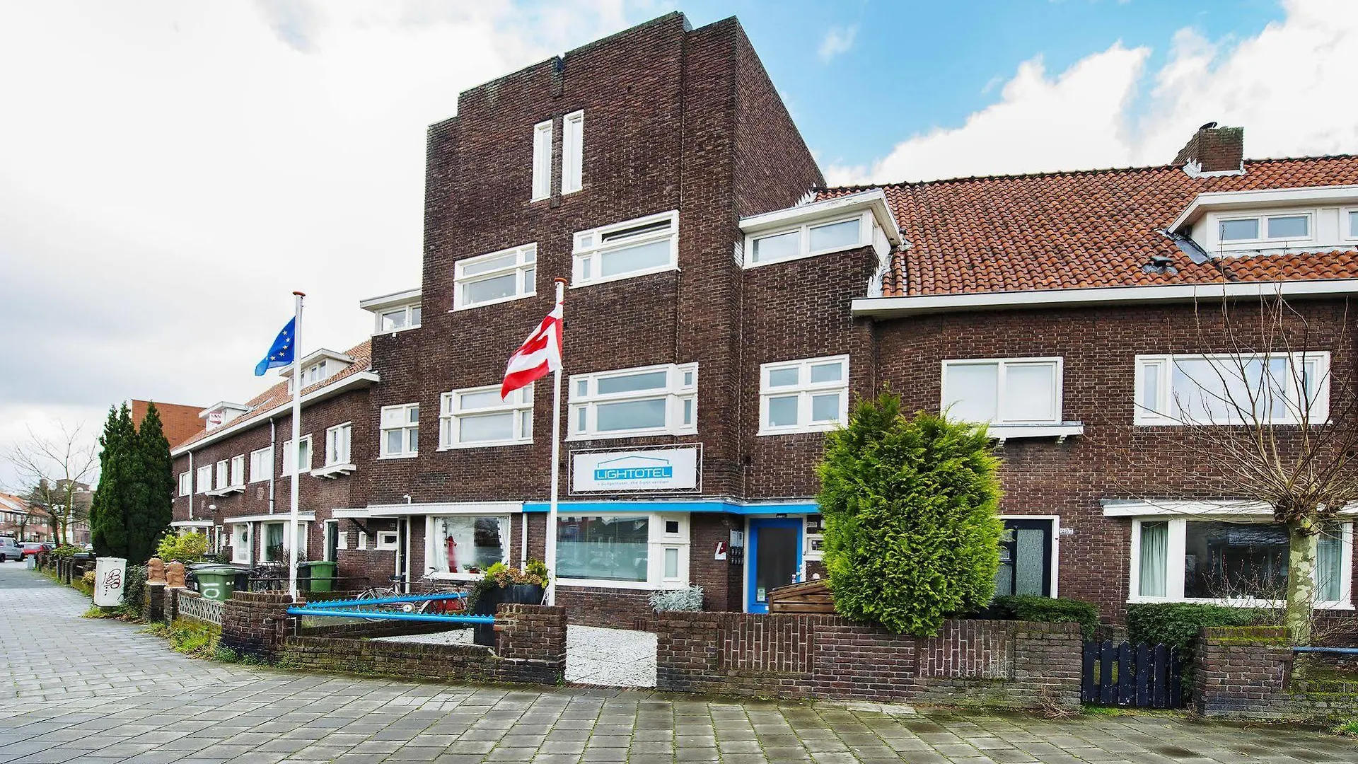 Lightotel Eindhoven Hotel